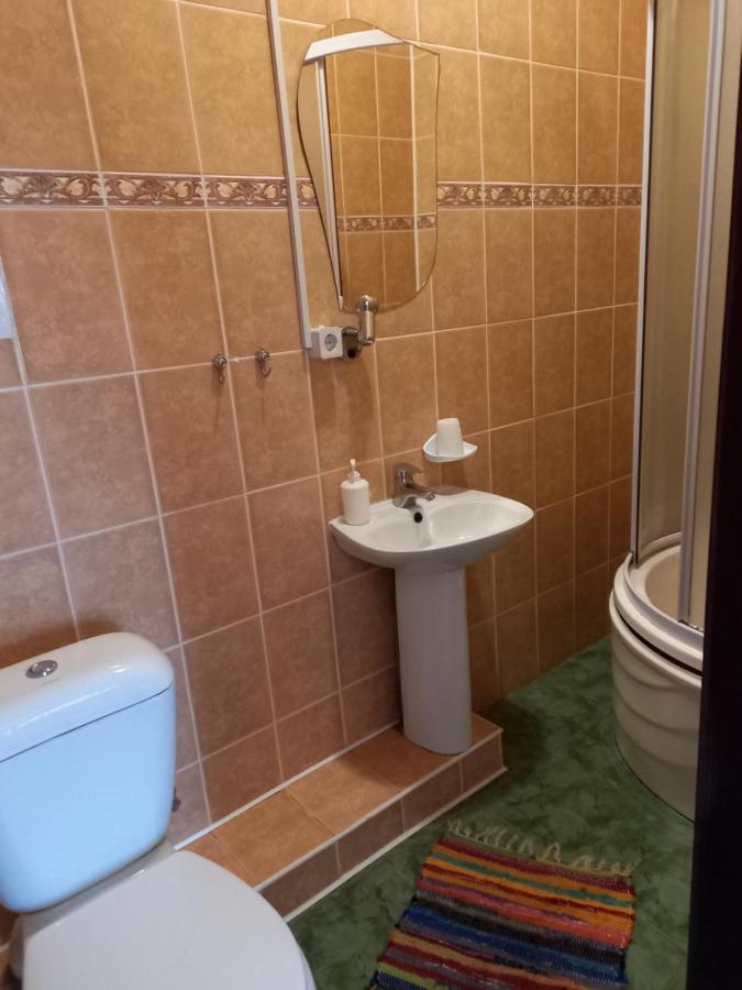 Budget Double Room,1113262257:JPEG