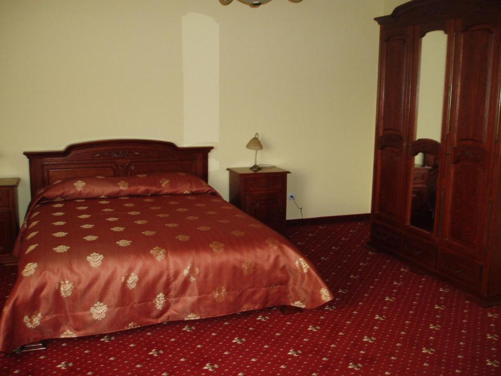 Standard Double Room,1580562665:JPEG