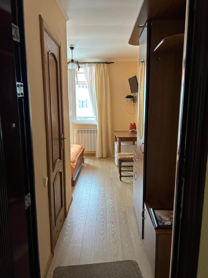 Single Room Balcony,1378814693:JPEG