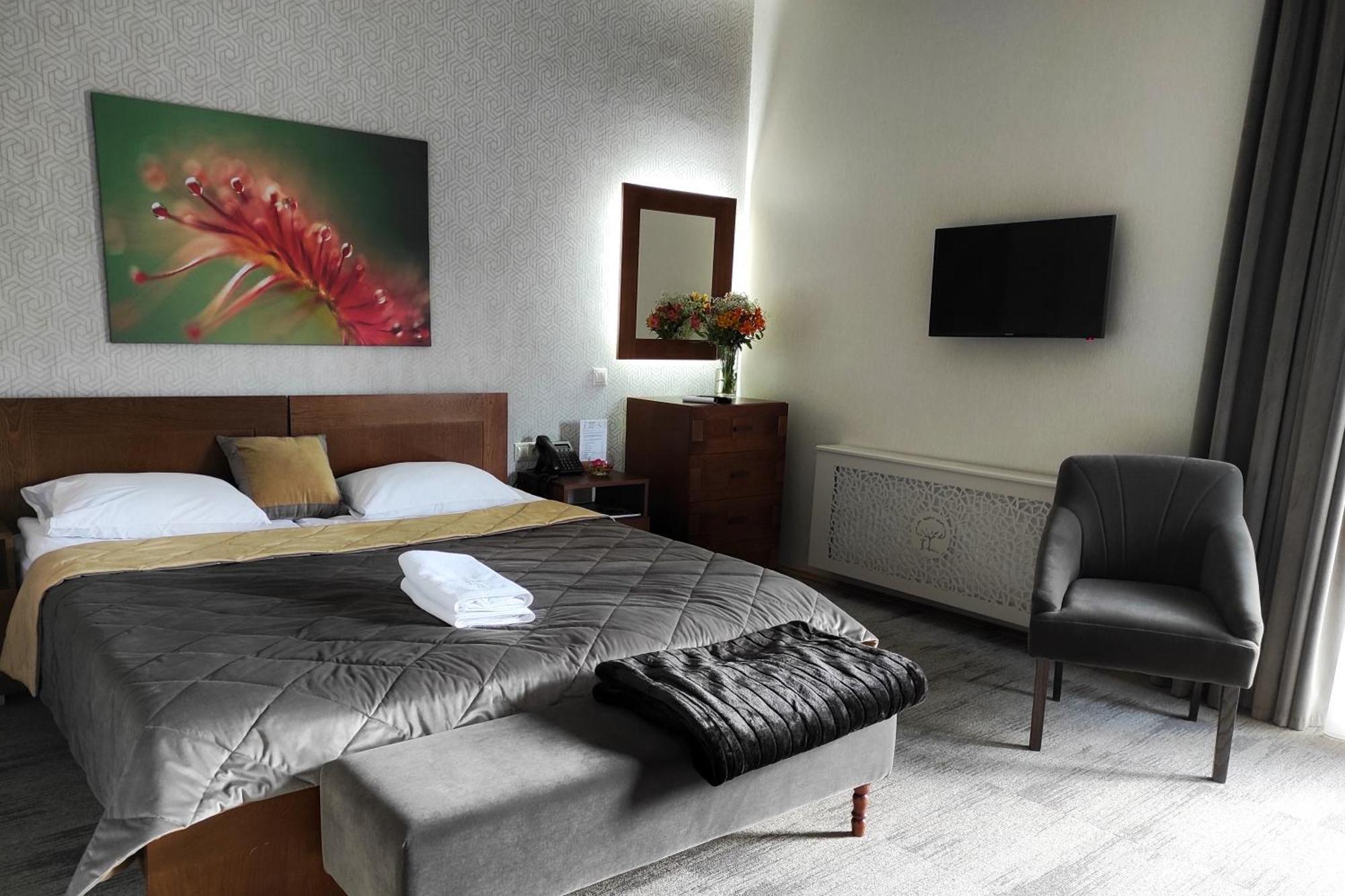 Double Room Bathroom,1588162443:JPEG