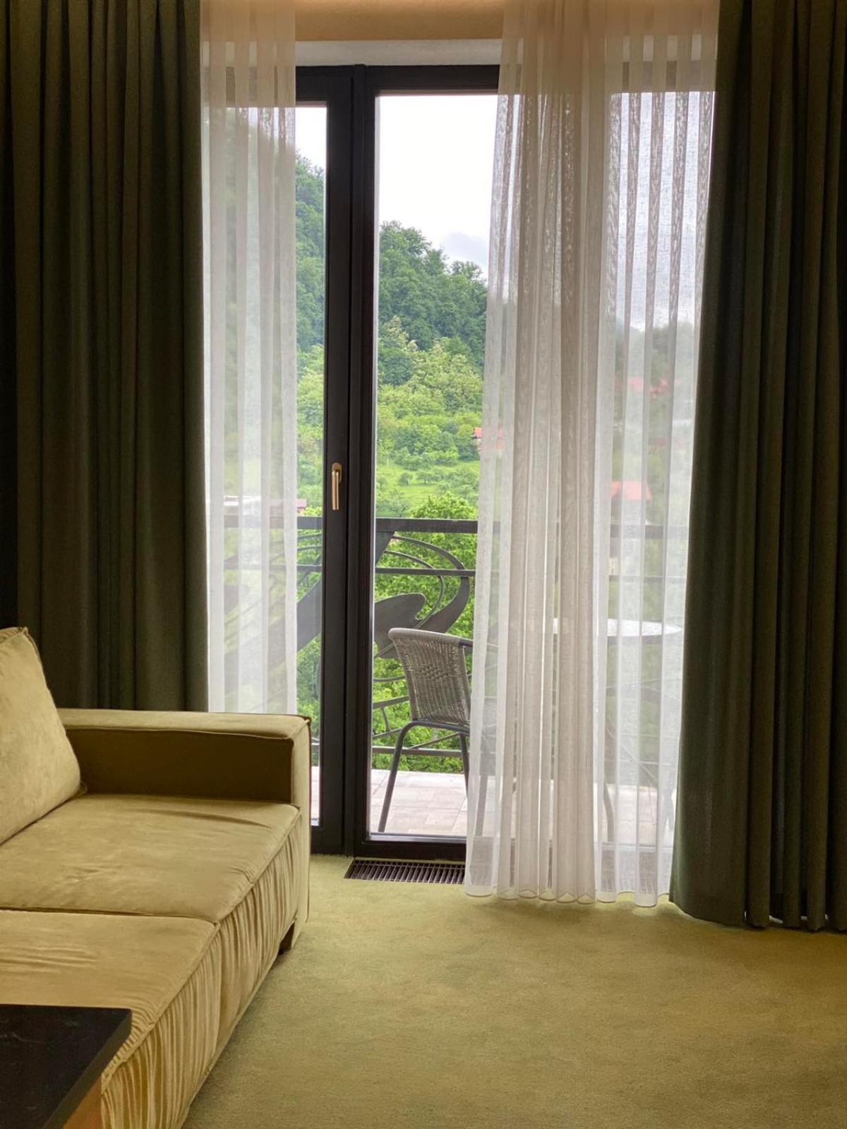Deluxe Double Room Balcony,1586356479:JPEG