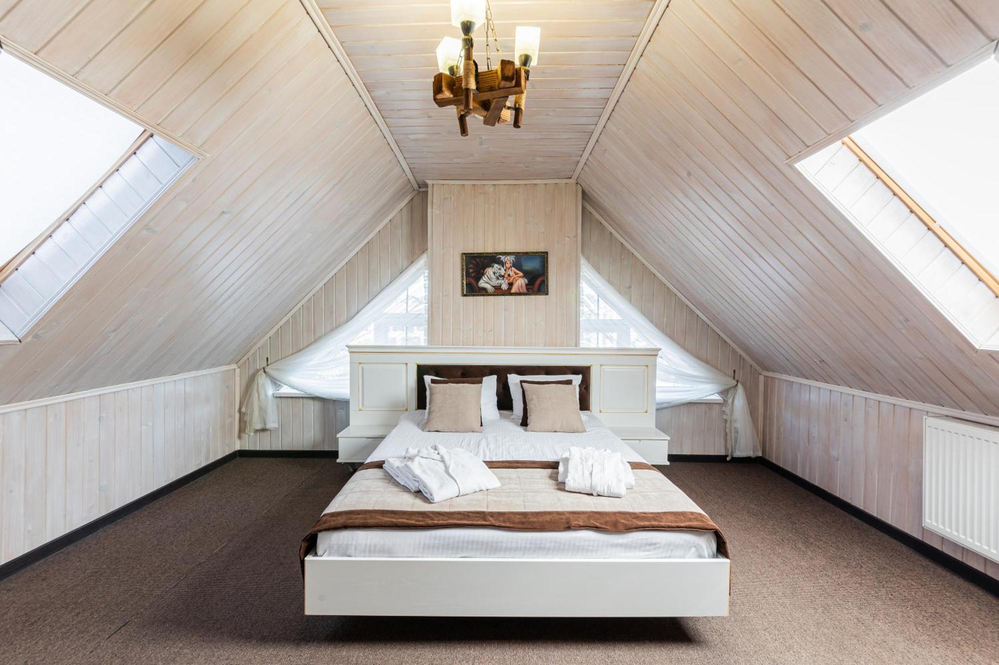 Suite Attic Spa,1615680137:JPEG