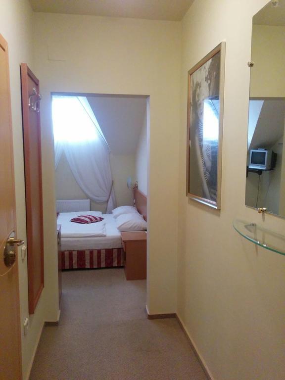 Budget Double Room,1769555931:JPEG