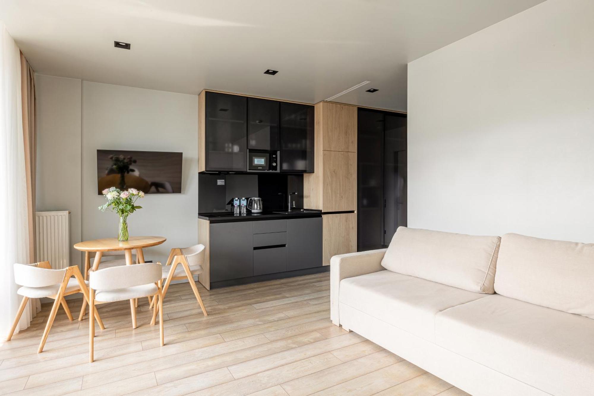 Studio Apartment,1718565417:JPEG