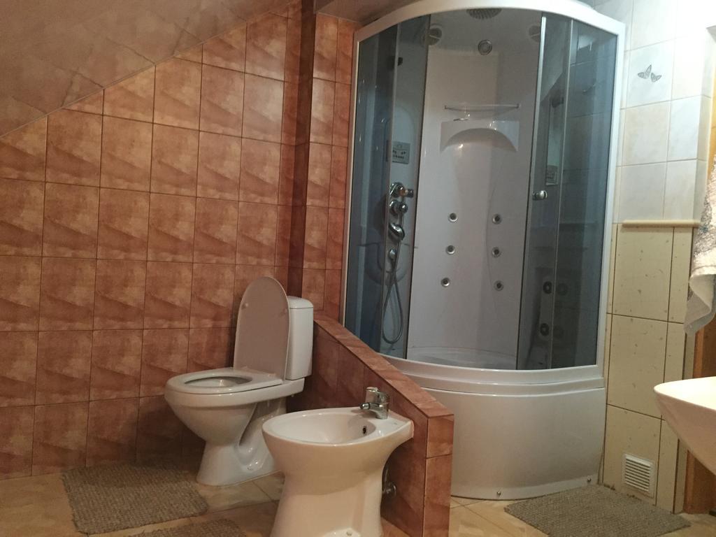 Triple Room Shared Toilet,400631946:JPEG