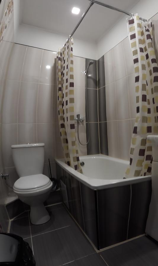 Double Room,634378158:JPEG