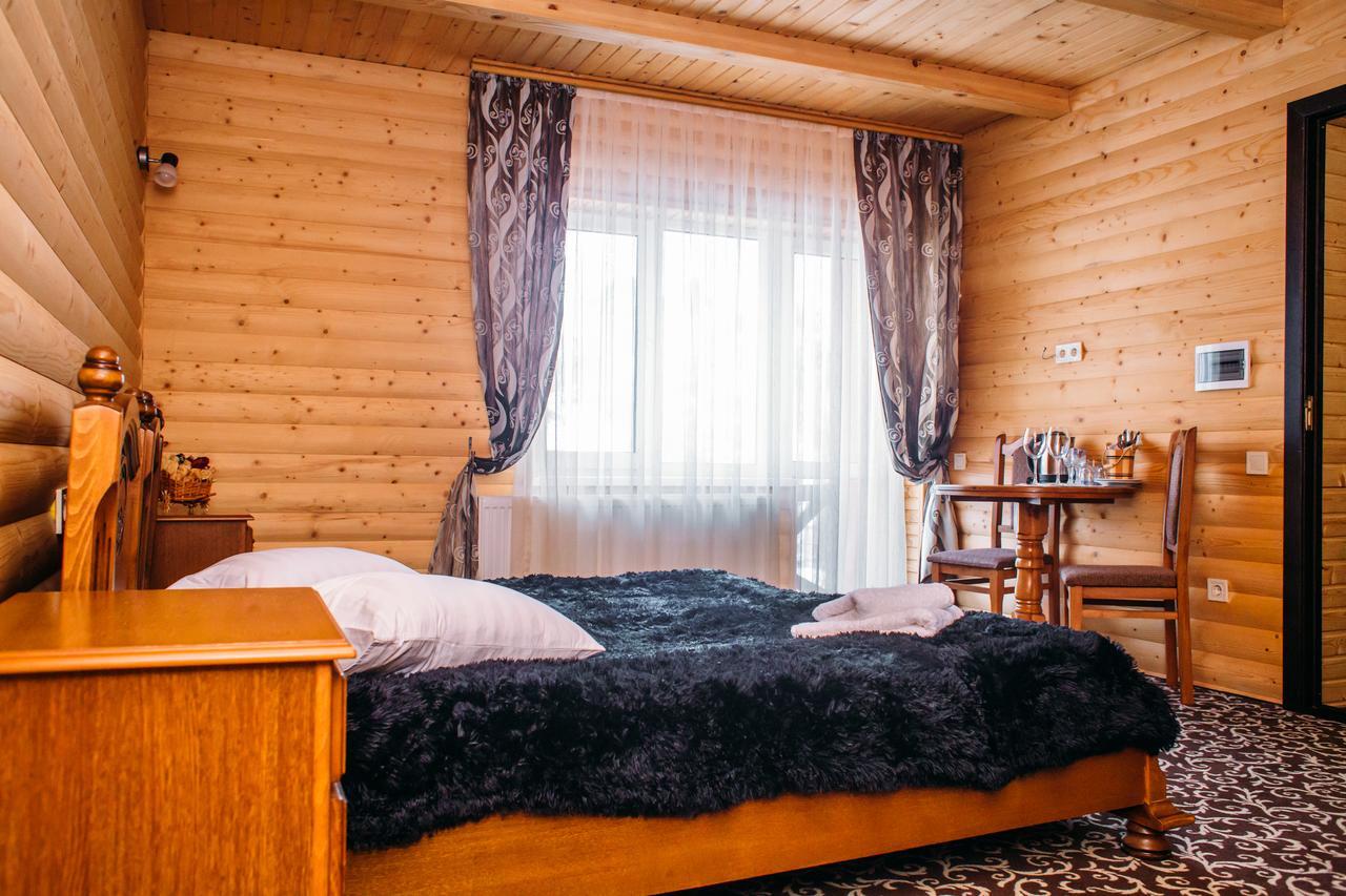 One-Bedroom Suite,647228547:JPEG
