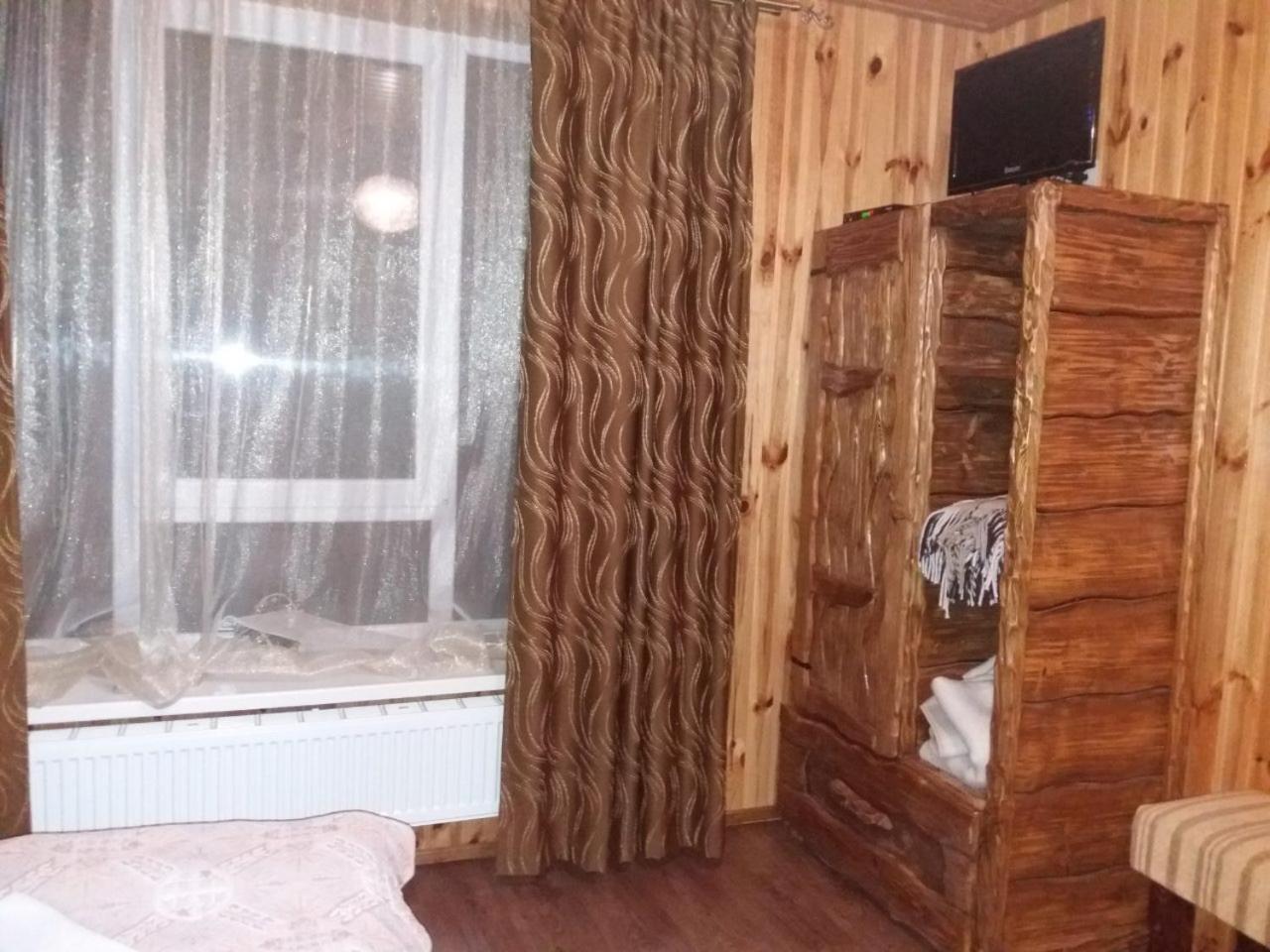 Comfort Triple Room Shower