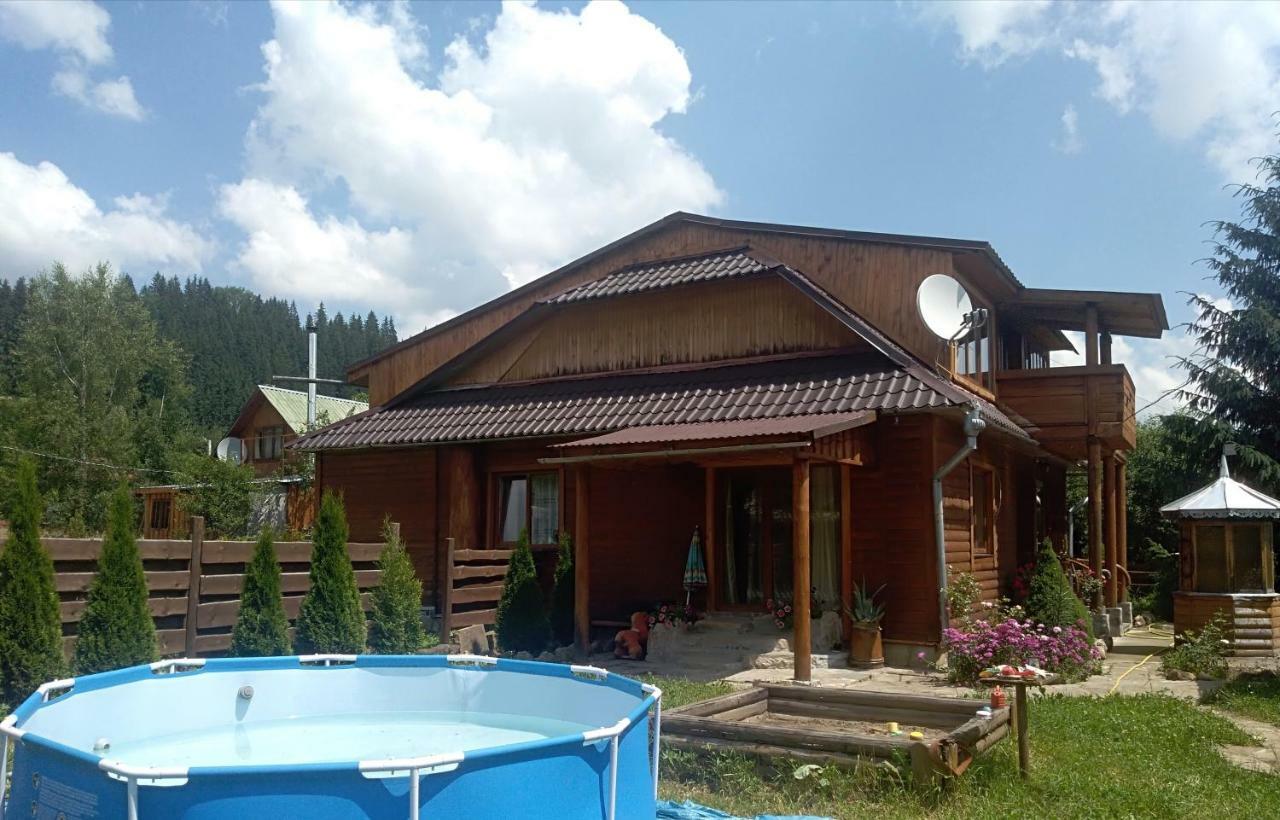 Six-Bedroom House,833975813:JPEG