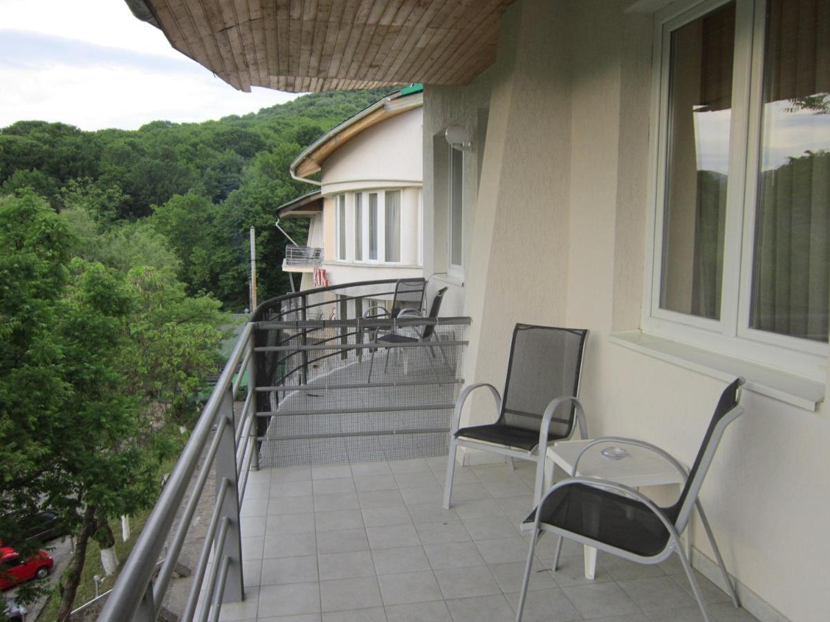 Deluxe Double Room Balcony,952339984:JPEG