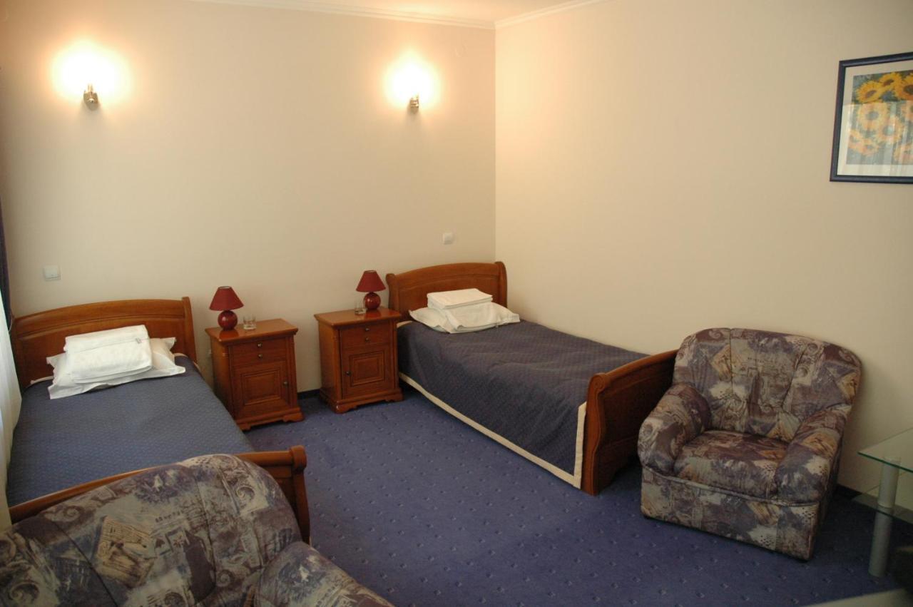 Twin Room,952340083:JPEG