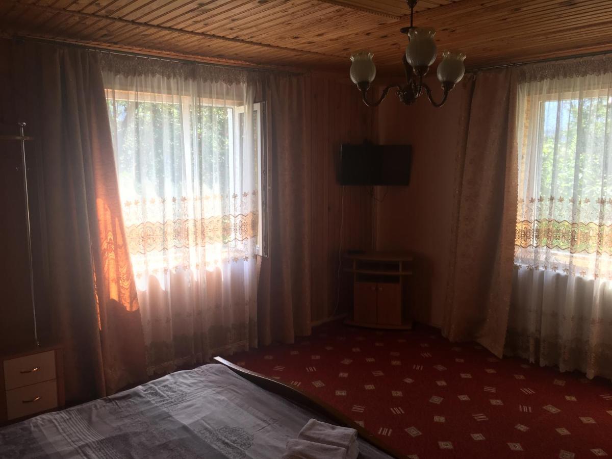 Family Room,996366481:JPEG