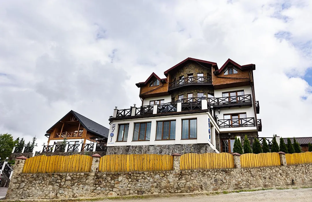 Svoi Hotel-1