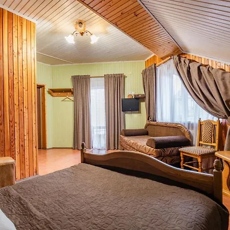 Hotel Familiia-2