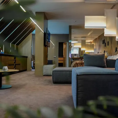 Yaremche Club Hotel-3