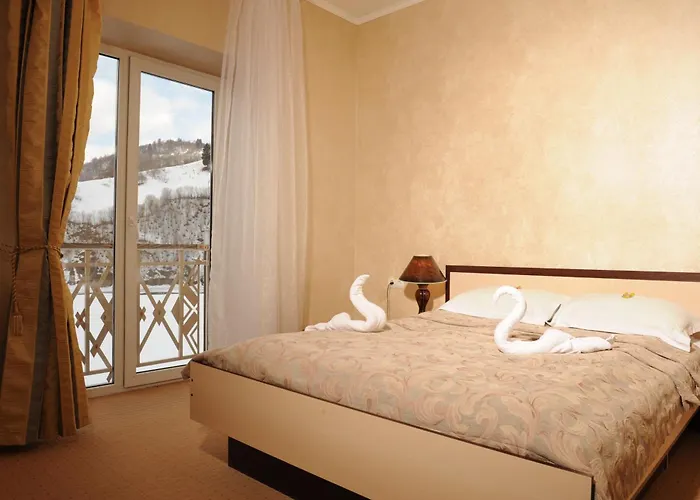 Готелі в Міжгір'я