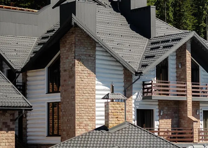 Westhills Cottage Town & Spa Буковель