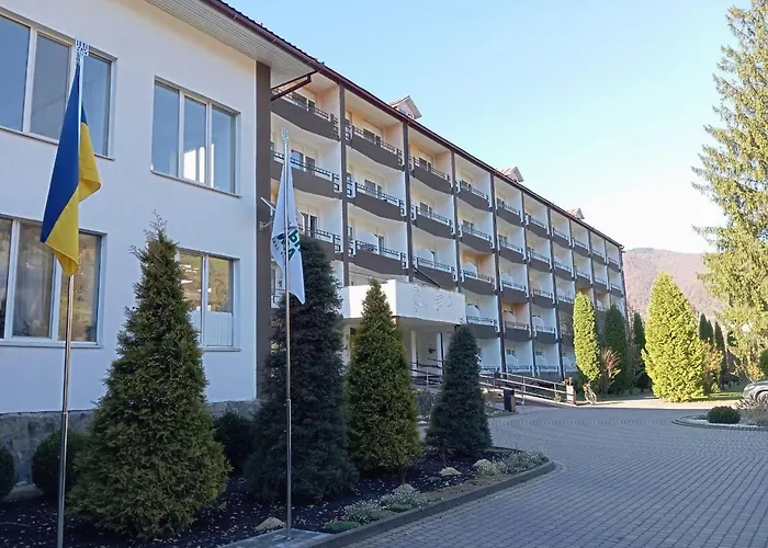 Готелі в Кваси