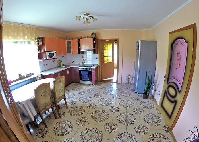 Guest House Anita Микуличин