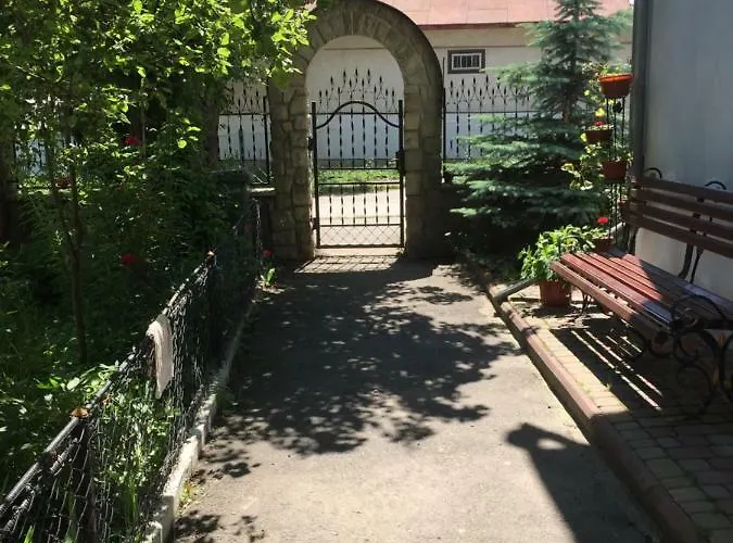 Zyma_Lito Guest House Яремче